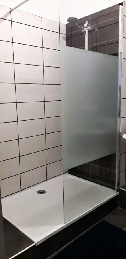 Appart Comme Chez Soi Pusignan Екстер'єр фото