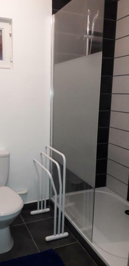 Appart Comme Chez Soi Pusignan Екстер'єр фото